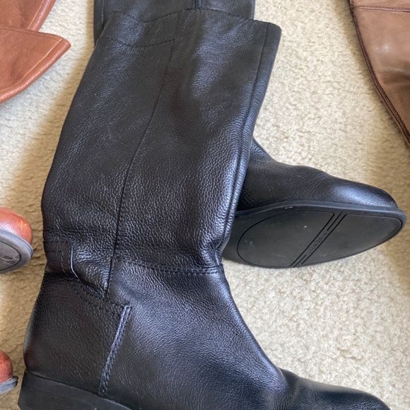 2 pair of Leather calf high boots. - Picture 3 of 3